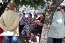 Встреча и благоустройство двора. Ул. Калиновая, 49
